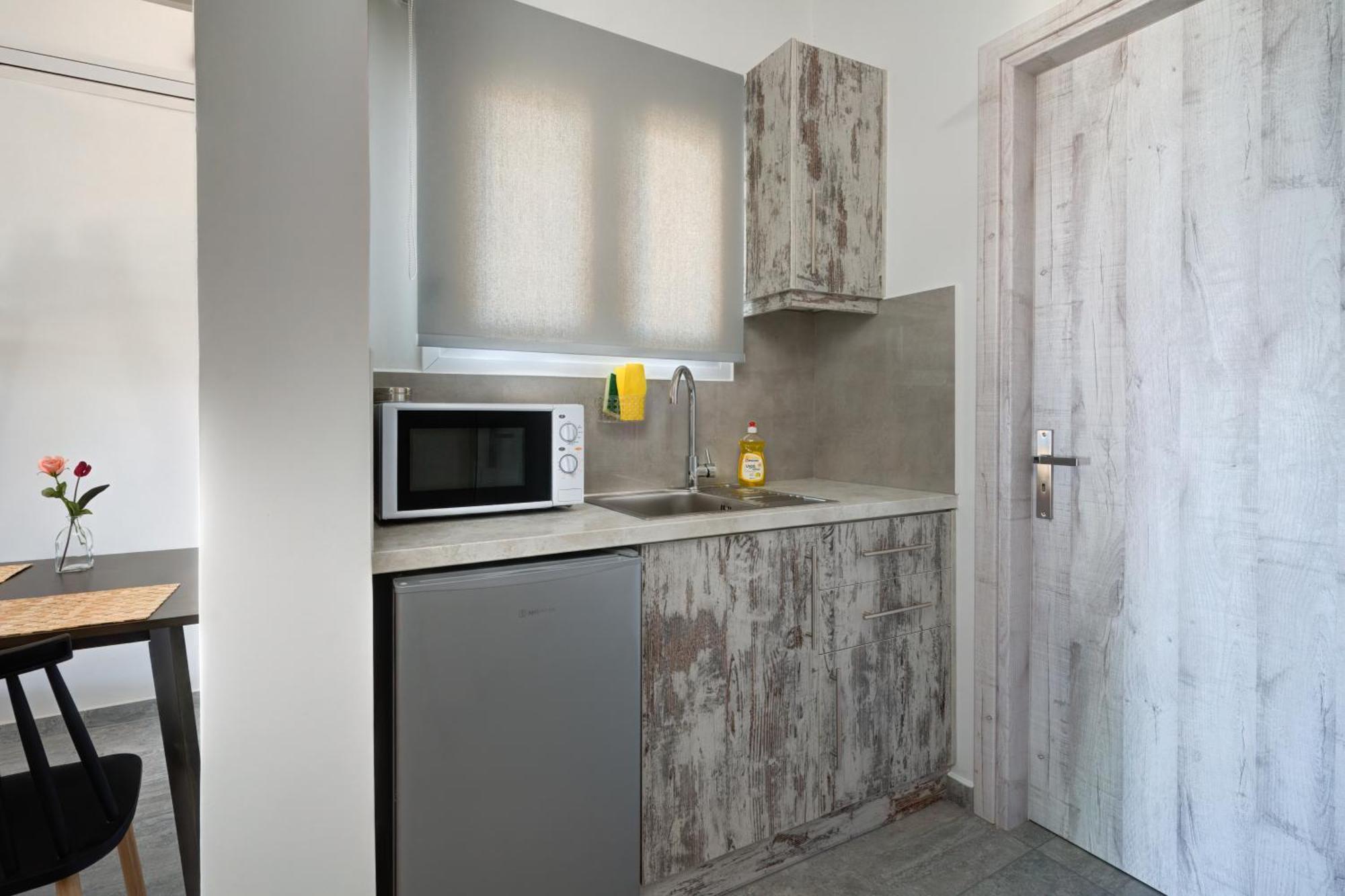 Molos Beachfront Apartments In Diakopto Quarto foto